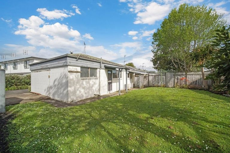 Photo of property in 3/35 Trentham Road, Papakura, 2110