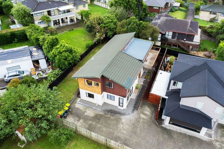 Photo of property in 198 Royal Road, Massey, Auckland, 0614
