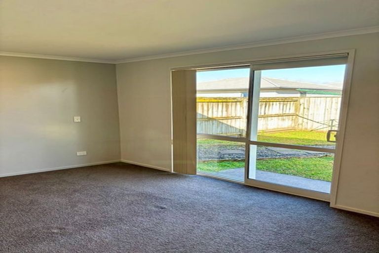 Photo of property in 70 Arion Road, Takanini, 2112