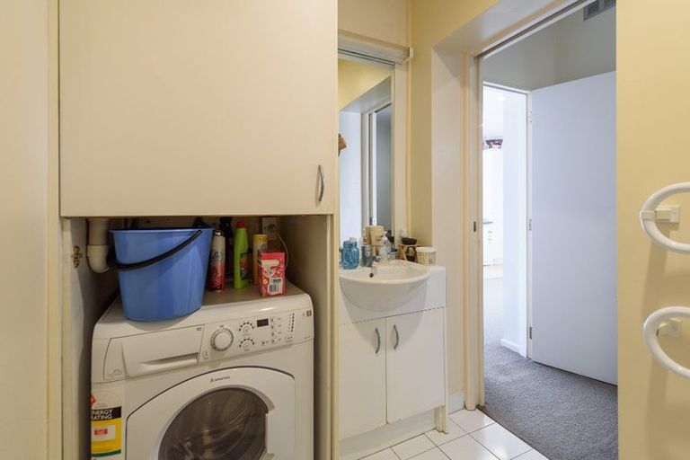 Photo of property in Terrace Garden Apartments, 11c/120 The Terrace, Wellington Central, Wellington, 6011