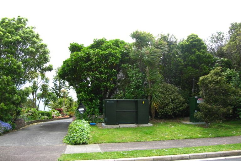Photo of property in 96 Pacific Parade, Army Bay, Whangaparaoa, 0930