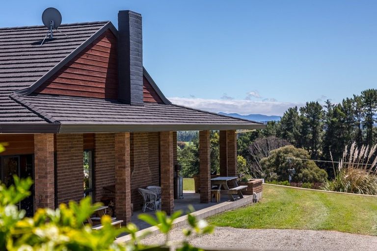 Photo of property in 117a Lees Pakaraka Road, Te Ore Ore, Masterton, 5886