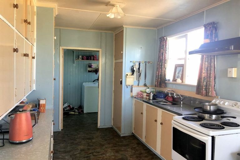 Photo of property in 9 Freyberg Terrace, Waipukurau, 4200
