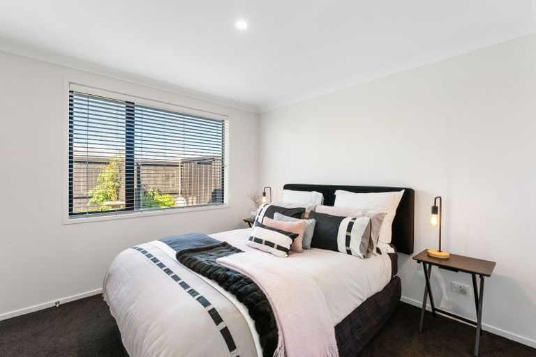 Photo of property in 30 Hiria Crescent, Papamoa Beach, Papamoa, 3118