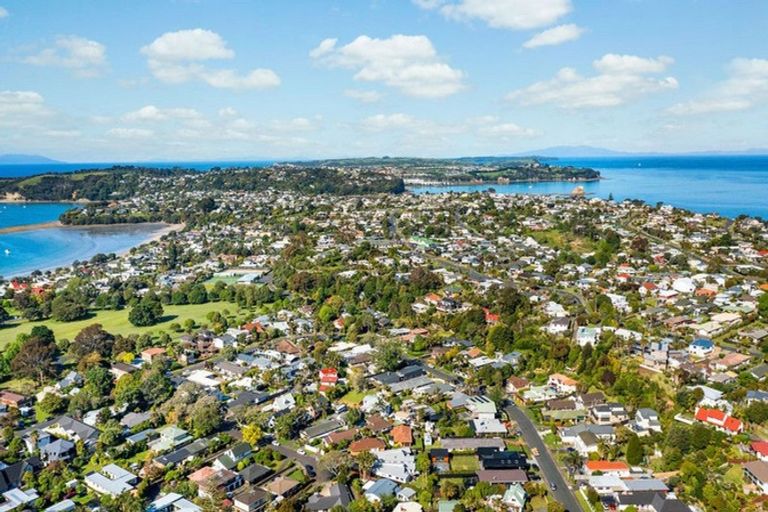 Photo of property in 24 Motuora Road, Manly, Whangaparaoa, 0930