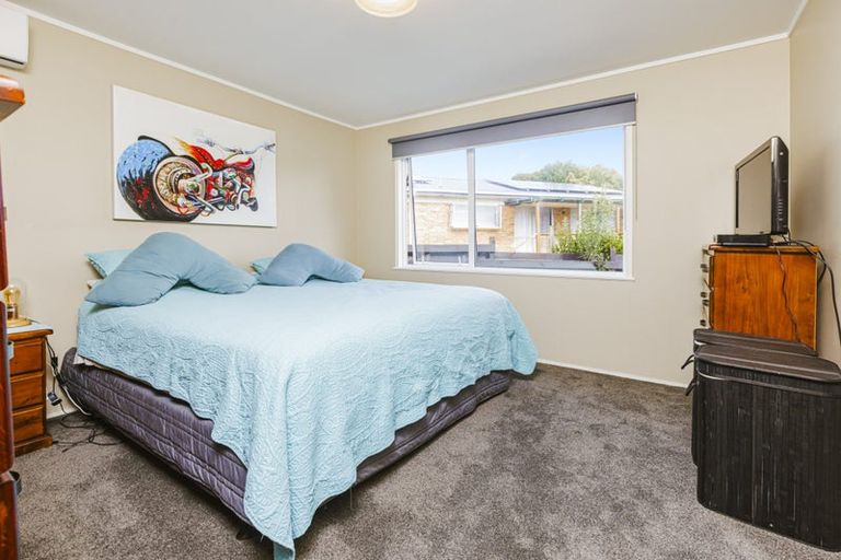 Photo of property in 10 Tatariki Street, Rosehill, Papakura, 2113