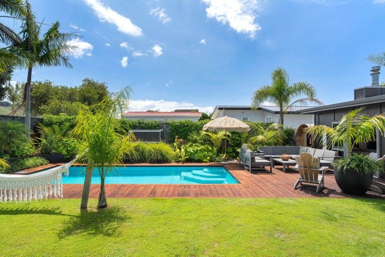 Photo of property in 209 Kiwi Road, Whangamata, 3620