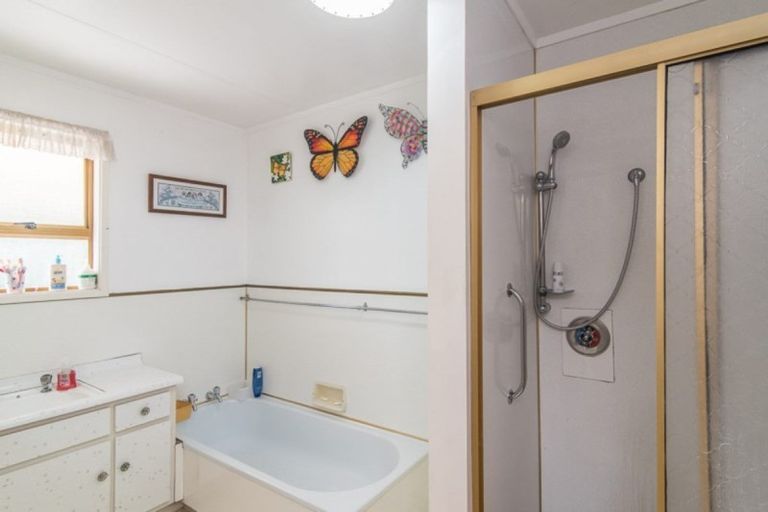 Photo of property in 30 Te Manuao Road, Otaki, 5512