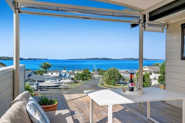 Photo of property in 39 Merehai Place, Snells Beach, 0920