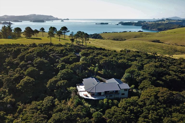 Photo of property in 329 Wharau Road, Kerikeri, 0293