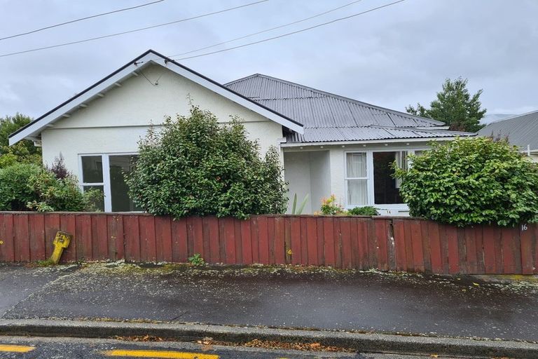Photo of property in 16 Sargood Street, Maori Hill, Dunedin, 9010