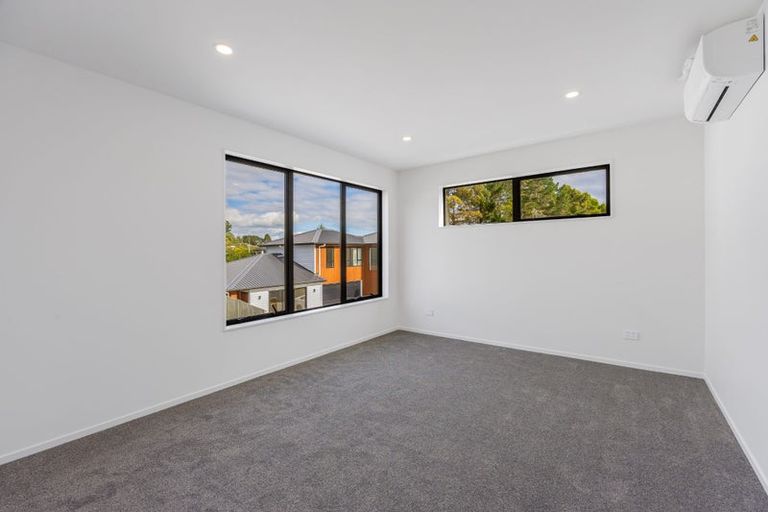 Photo of property in 7 Endurance Rise, Orewa, 0931