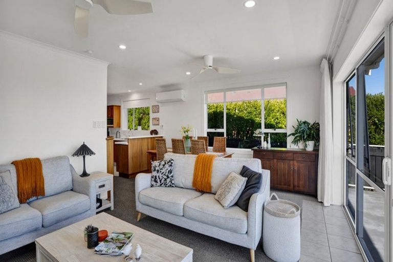 Photo of property in 11b Hine Street, New Plymouth, 4310