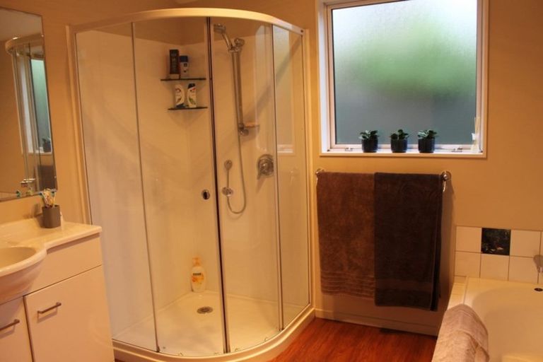 Photo of property in 24 Peel Street, Westport, 7825