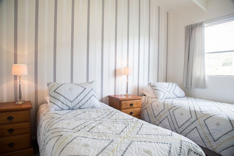 Photo of property in 2 Banks Street, Cooks Beach, Whitianga, 3591