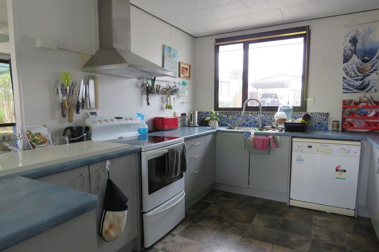 Photo of property in 82 Parrs Cross Road, Henderson, Auckland, 0612