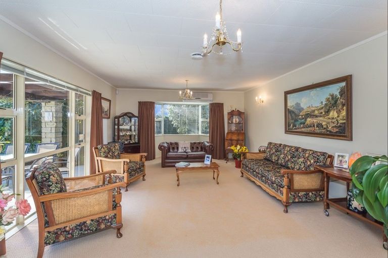 Photo of property in 28 Easton Way, Levin, 5510