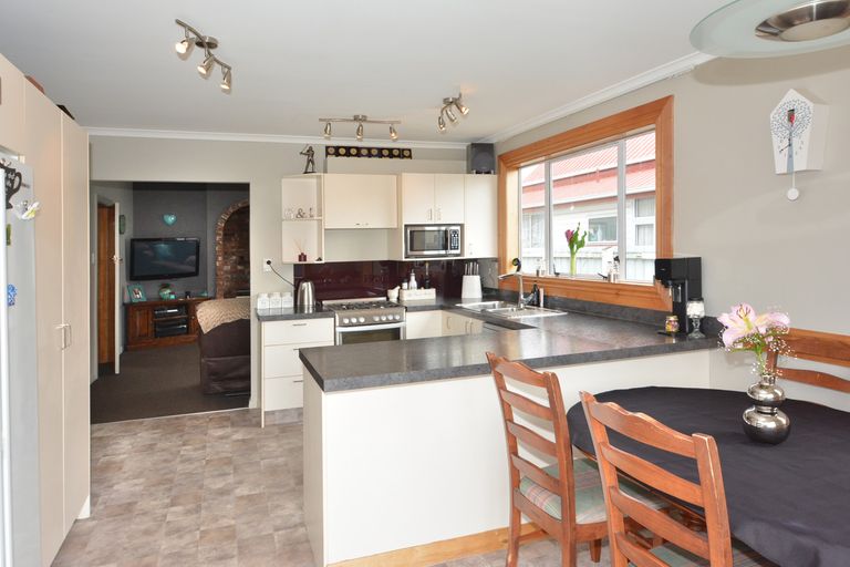 Photo of property in 47 Queens Drive, Saint Kilda, Dunedin, 9012