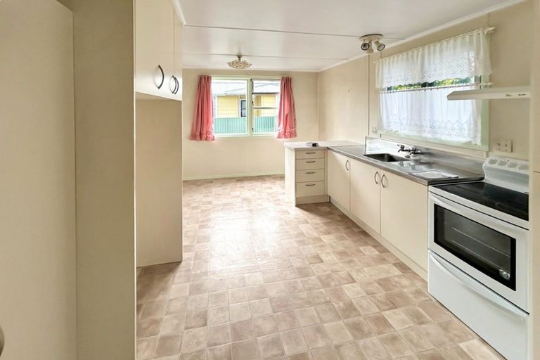 Photo of property in 5 Kahu Street, Tokoroa, 3420