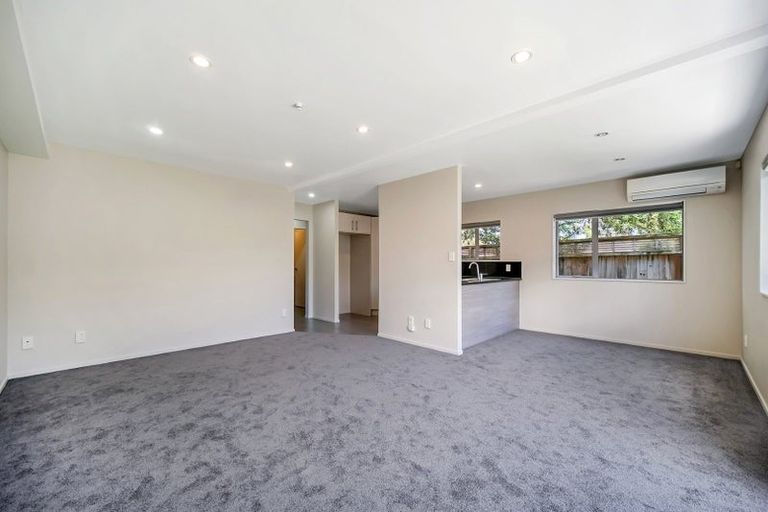 Photo of property in 22/45a Swanson Road, Henderson, Auckland, 0610