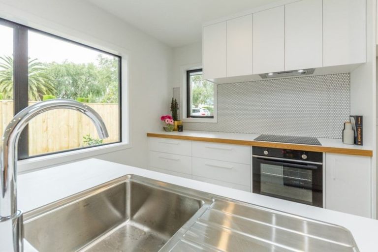 Photo of property in 23 Quinn Road, Levin, 5510