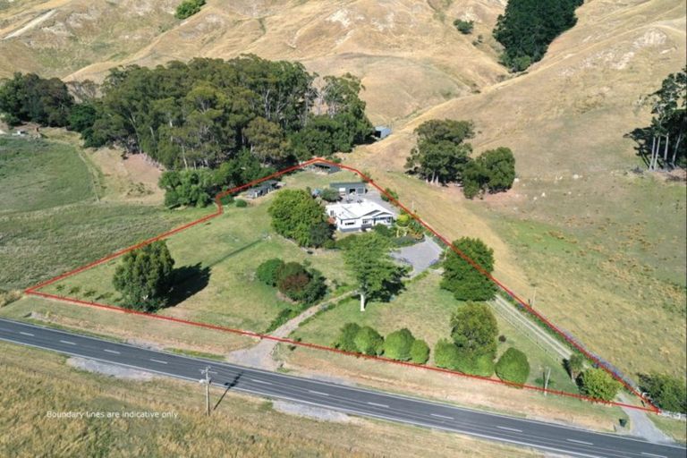 Photo of property in 1720 Waimarama Road, Waimarama, Havelock North, 4294