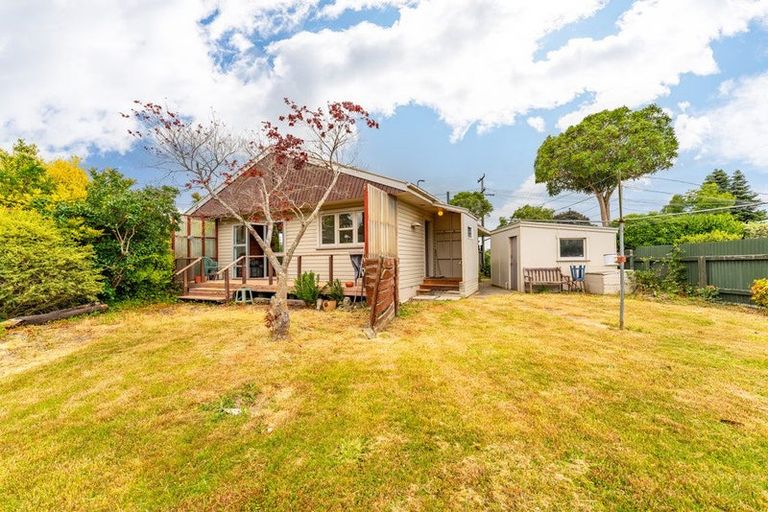 Photo of property in 6 Hughes Street, Waimate, 7924