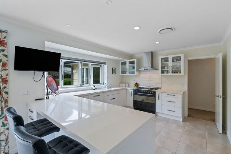 Photo of property in 11 Byron Brown Place, Otaki Beach, Otaki, 5512