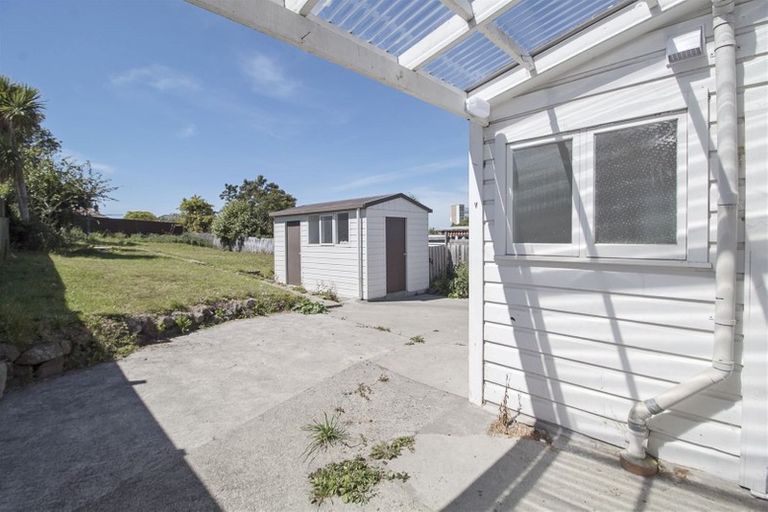 Photo of property in 16 Memorial Avenue, Parkside, Timaru, 7910