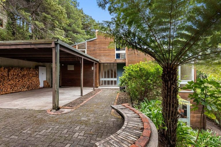 Photo of property in 72a Chatsworth Road, Silverstream, Upper Hutt, 5019
