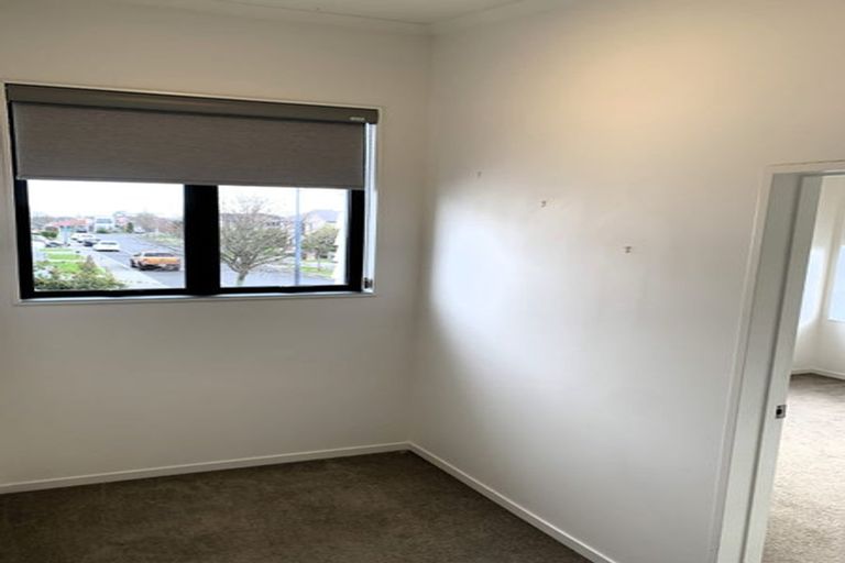 Photo of property in 23 Matata Drive, Takanini, 2112