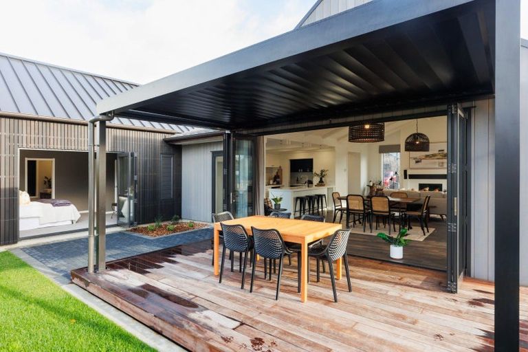 Photo of property in 1 Te Ara Lane, Hokowhitu, Palmerston North, 4410