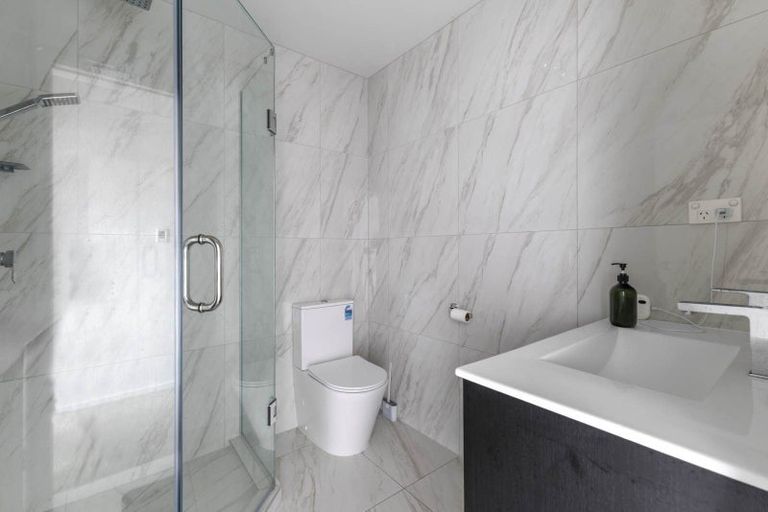 Photo of property in 7/29 Tudor Road, Henderson, Auckland, 0610