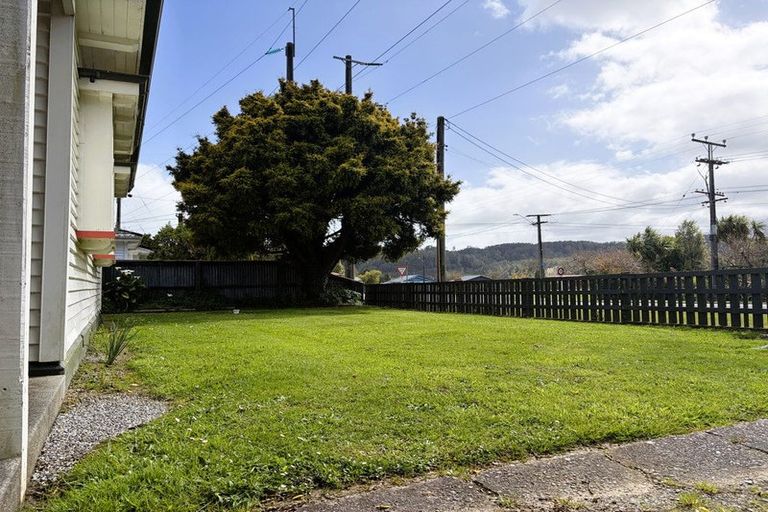 Photo of property in 4 Ohau Street, Dobson, Greymouth, 7805