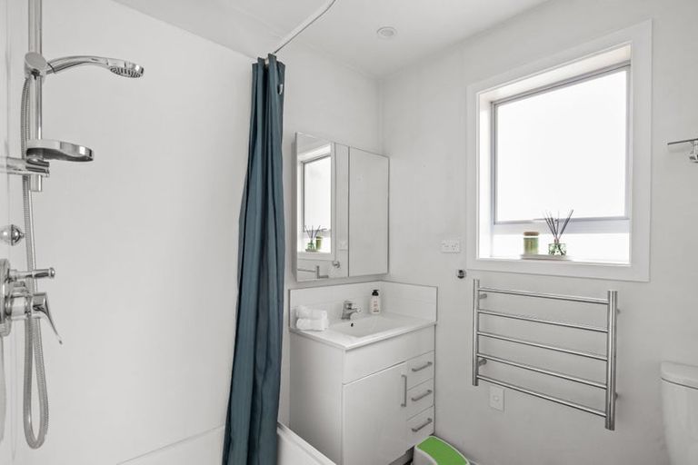 Photo of property in 39 Clutha Street, Alexandra, 9320