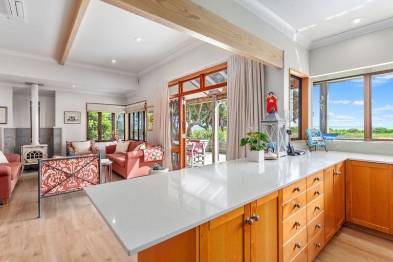 Photo of property in 279a Pohutukawa Avenue, Ohope, 3121