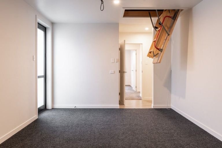 Photo of property in 5a Church Street, Mosgiel, 9024