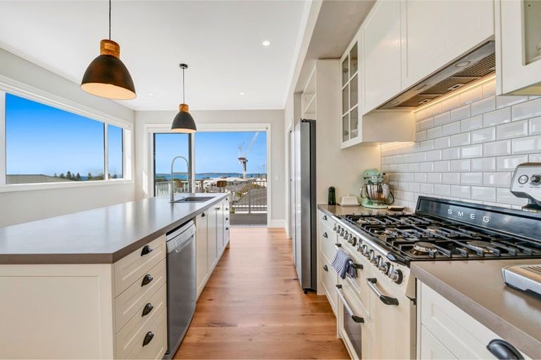 Photo of property in 63 Landmark Terrace, Orewa, 0931