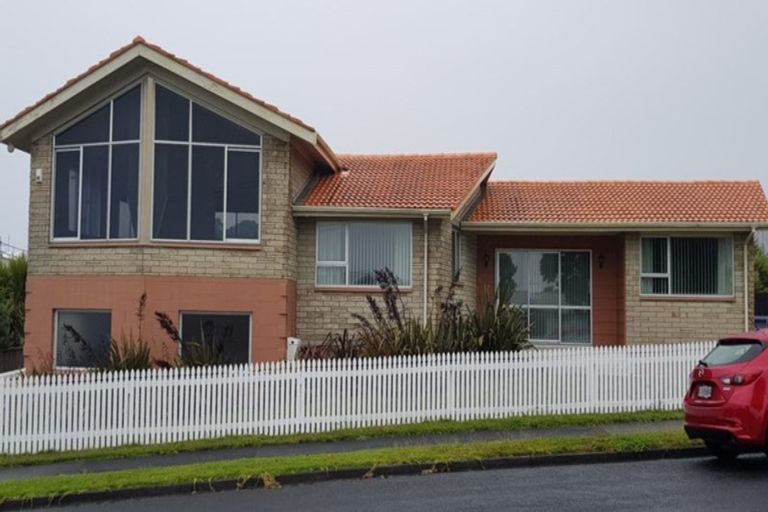 Photo of property in 3 Dixon Street, Oakura, 4314