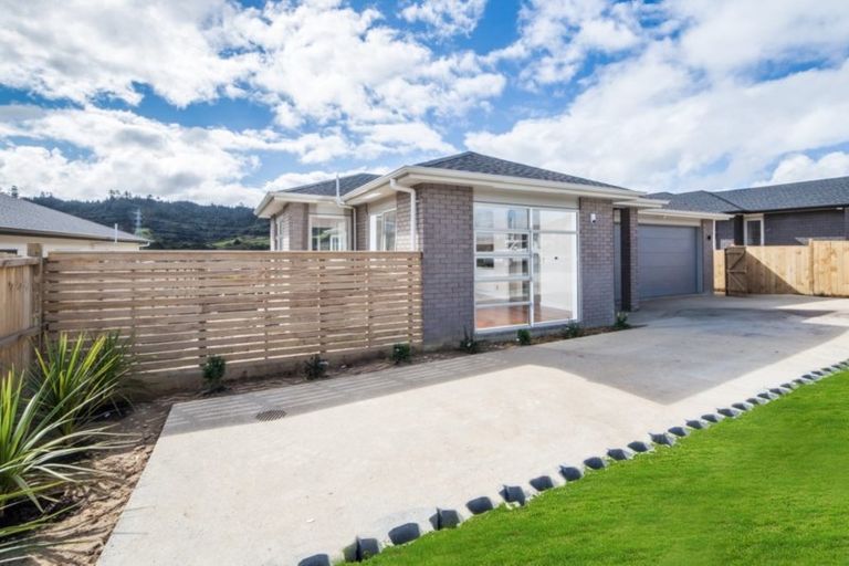 Photo of property in 7 Will Street, Huapai, Kumeu, 0810