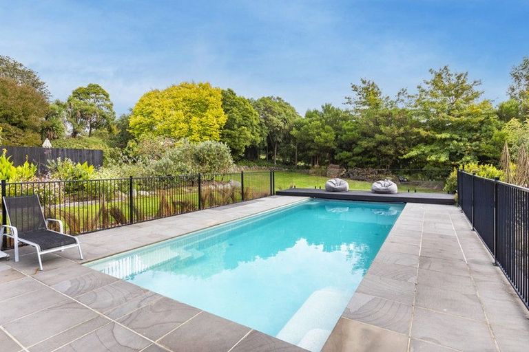 Photo of property in 190 Kennedys Bush Road, Kennedys Bush, Christchurch, 8025