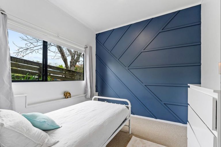 Photo of property in 8 Brigitte View, Snells Beach, 0920