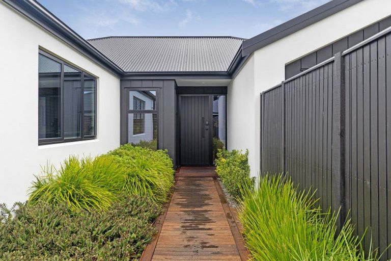 Photo of property in 7 Gratitude Way, Kelvin Grove, Palmerston North, 4414