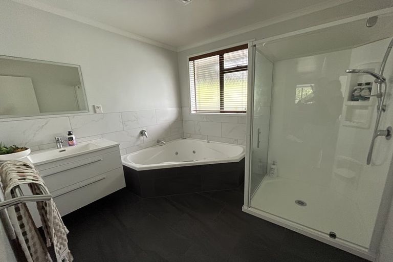 Photo of property in 23 Dunvegan Place, Dinsdale, Hamilton, 3204