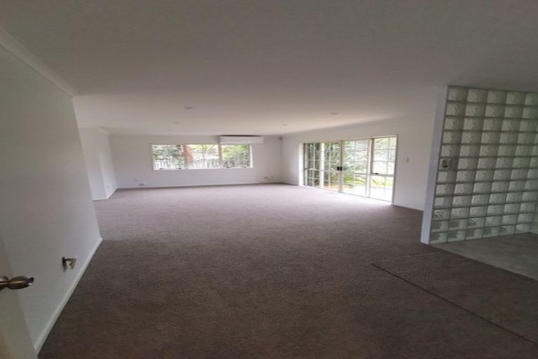 Photo of property in 33 Princeton Parade, Albany, Auckland, 0632