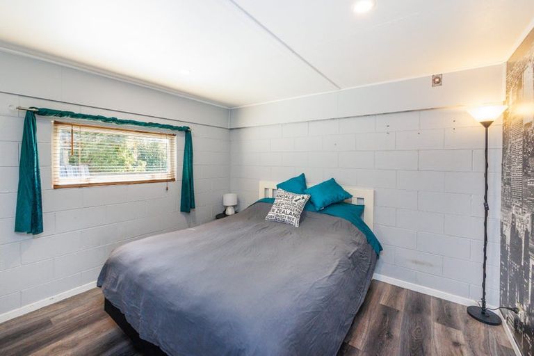 Photo of property in 1b Ruamahanga Crescent, Terrace End, Palmerston North, 4410