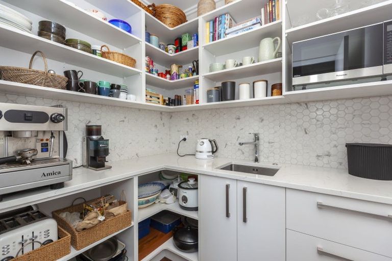 Photo of property in 3 Lamont Place, Waikanae, 5036