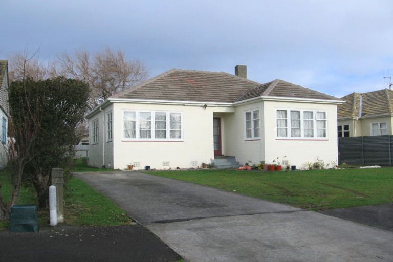 Photo of property in 32 Tyndall Street, Palmerston North, 4414