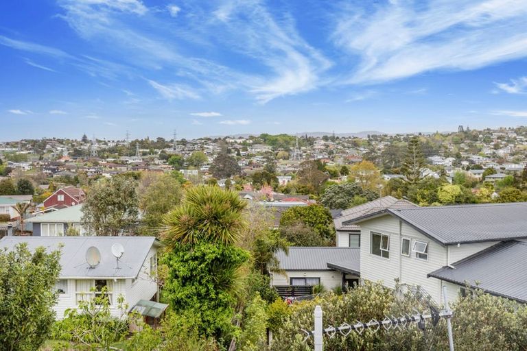 Photo of property in 27 Aditi Close, Massey, Auckland, 0614