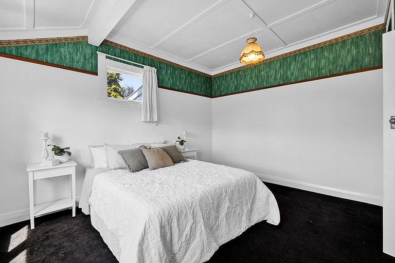 Photo of property in 68 Collins Street, Hawera, 4610